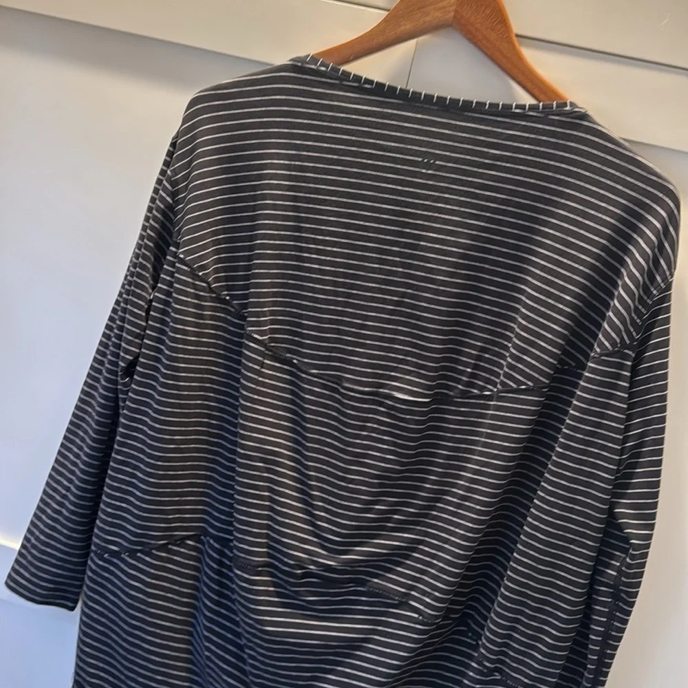 Lululemon Black Boatneck Striped Lightweight Athletic Long Sleeve Shirt